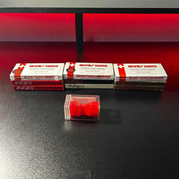 Bones Reds Bearings Collection - Picture 5 of 5